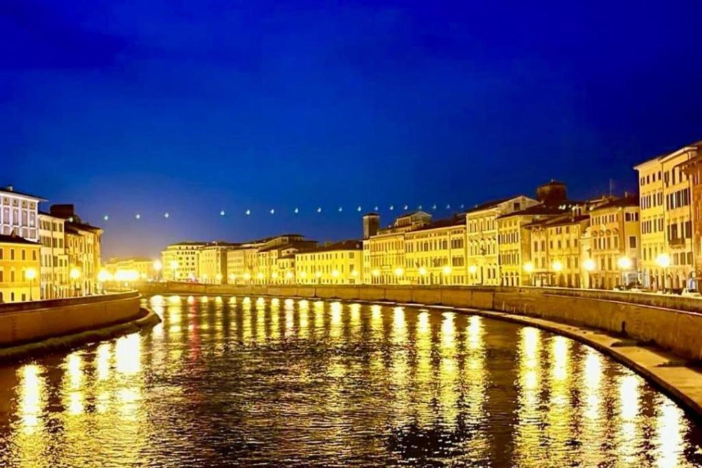 Appartamento Centro Storico Spina White House Pisa